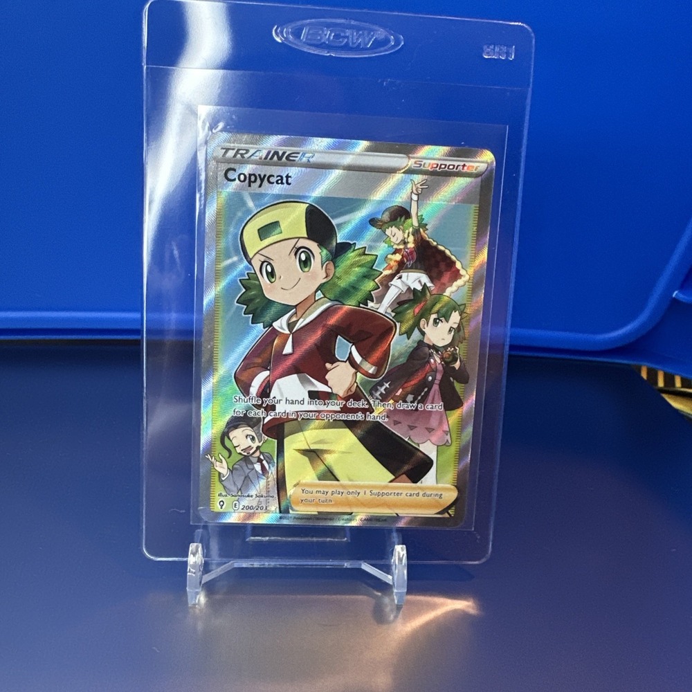 Copycat (Full Art) 200/203 Swsh07: Evolving‎ Skies Holo